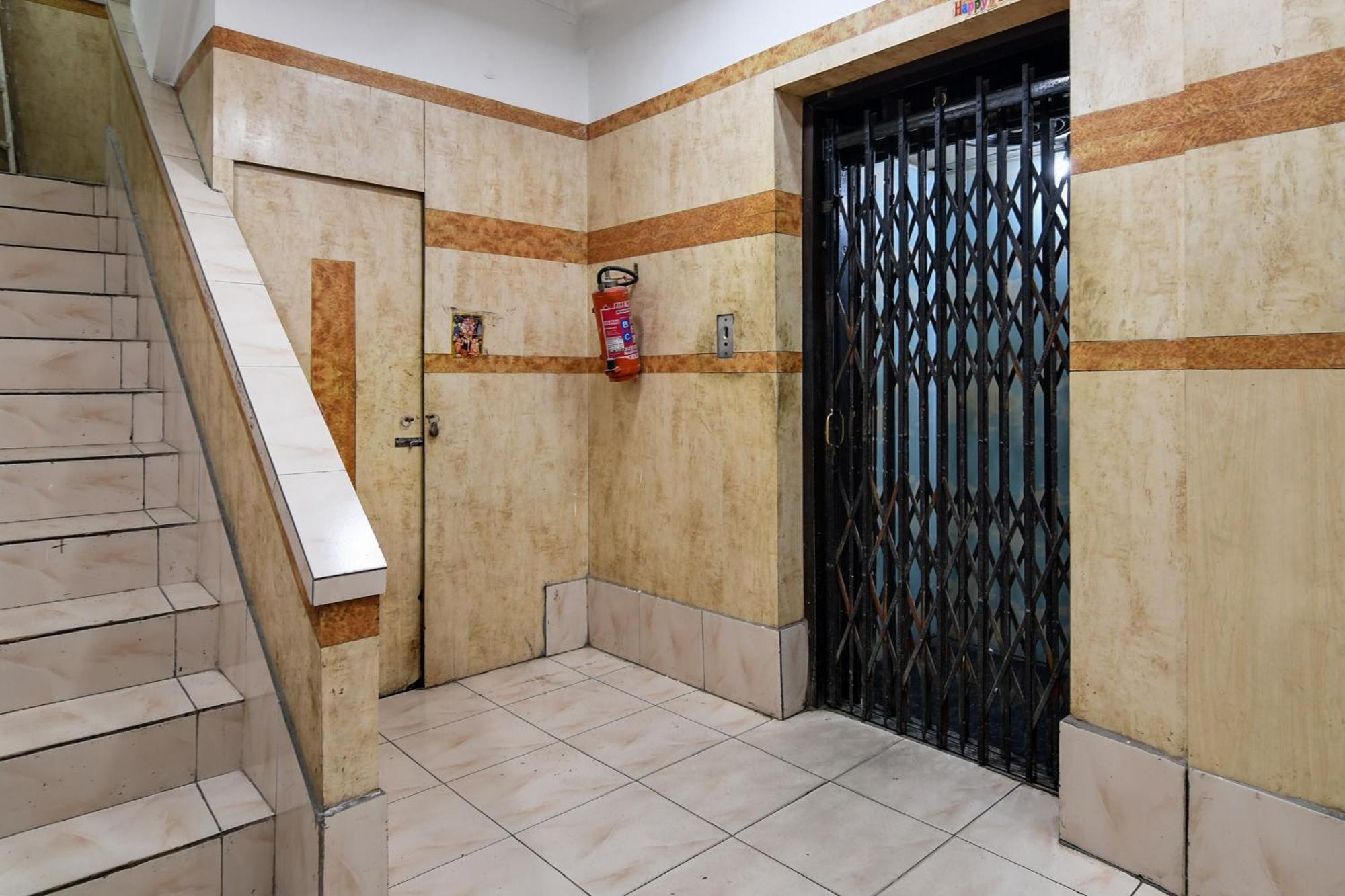 Hotel O Dinar コルカタ エクステリア 写真